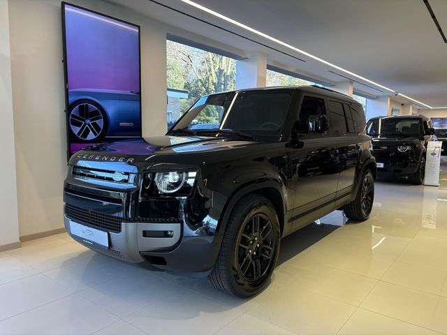 Land Rover Defender // 110 D250 Hard Top S // Jumpseat