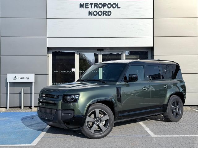 Land Rover Defender // D250 X-Dynamic SE