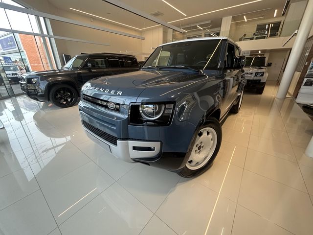 Land Rover Defender X-Dynamic SE COUNTY