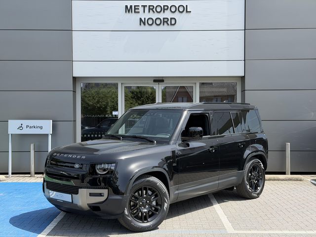 Land Rover Defender // P300e S