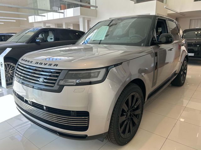 Land Rover Range Rover P550e SV