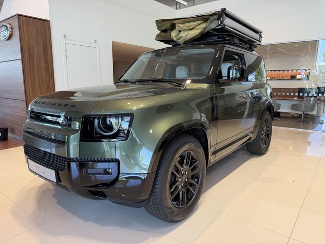 Land Rover Defender 90 D250 X-Dynamic SE AWD Auto.