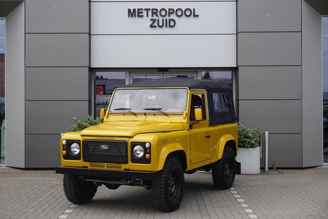 Land Rover Defender Soft Top E