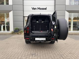 Land Rover Defender 130 D300 X-Dynamic SE AWD Auto. 25.5MY Foto