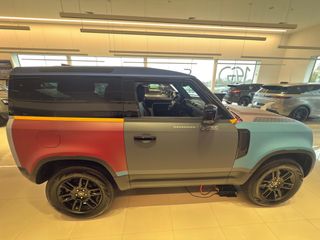 Land Rover Defender PROJET UNIQUE Foto