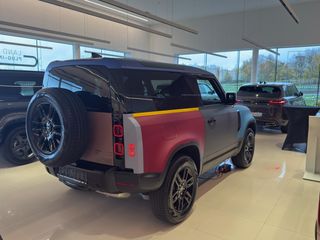 Land Rover Defender PROJET UNIQUE Foto
