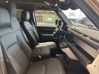 Land Rover Defender 110 S Foto