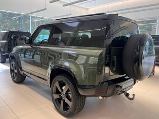 Land Rover Defender 90 D250 X-Dynamic SE Foto