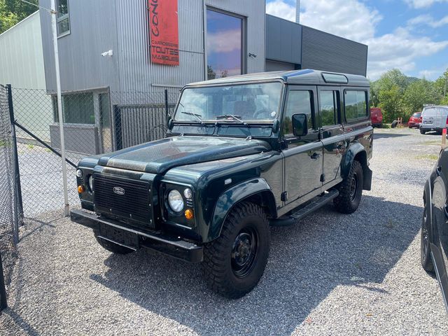 Land Rover Defender 110