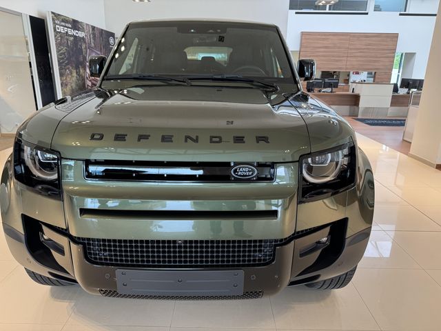 Land Rover Defender 110 D250 S AWD Auto. 26MY